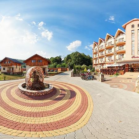 Fantasia Hotel Поляна Экстерьер фото