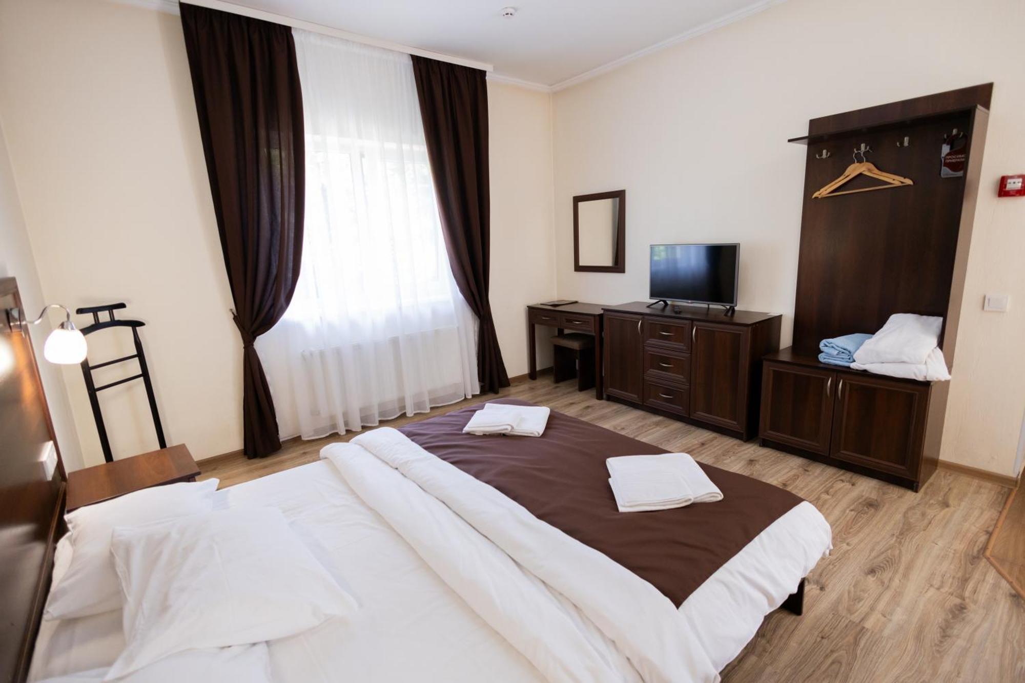 Fantasia Hotel Поляна Экстерьер фото