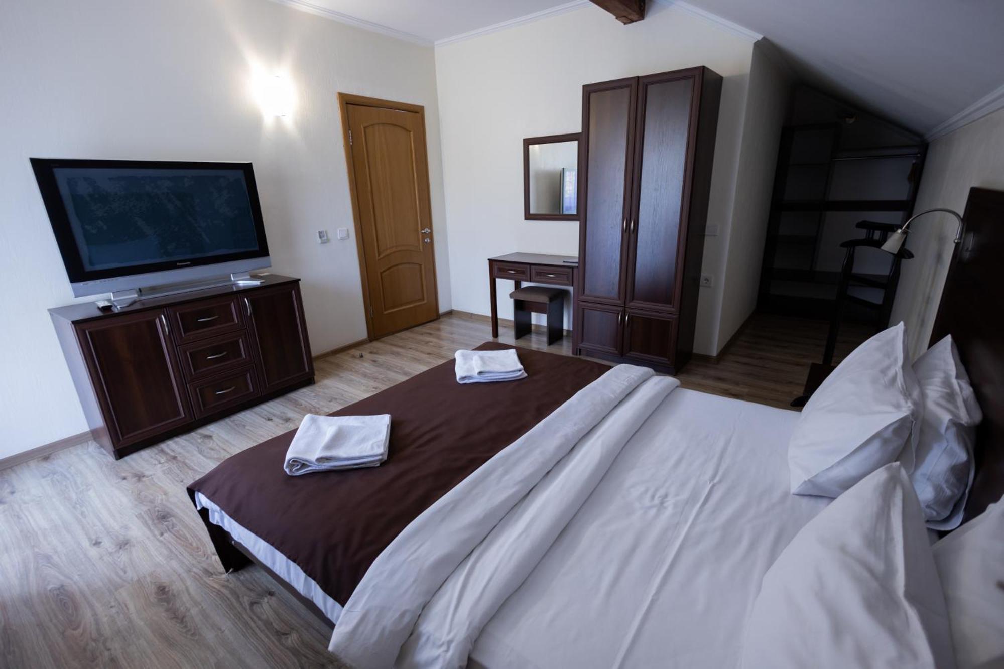 Fantasia Hotel Поляна Экстерьер фото