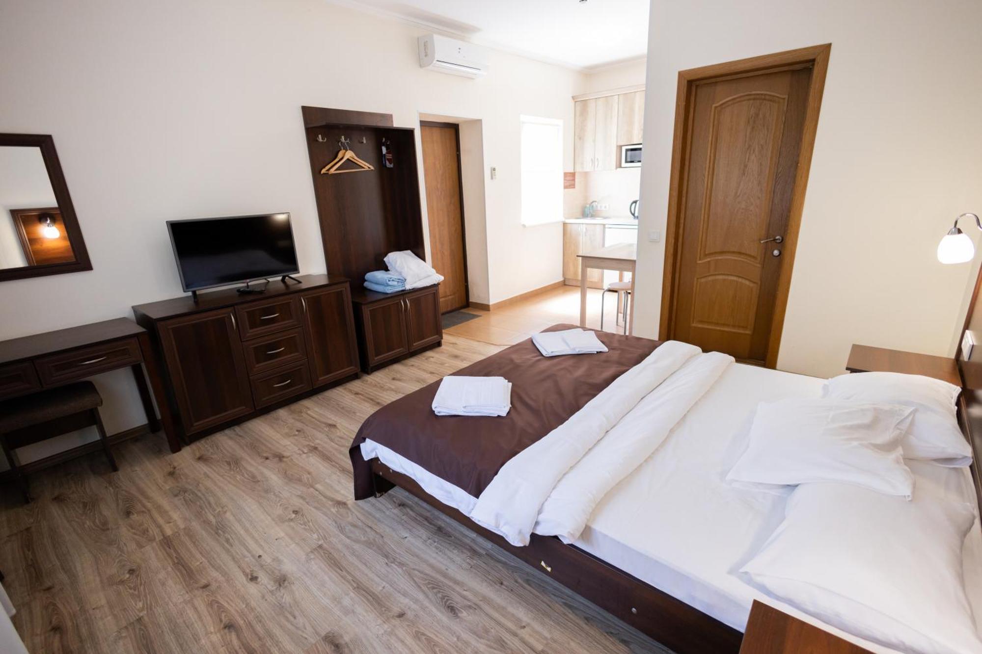 Fantasia Hotel Поляна Экстерьер фото