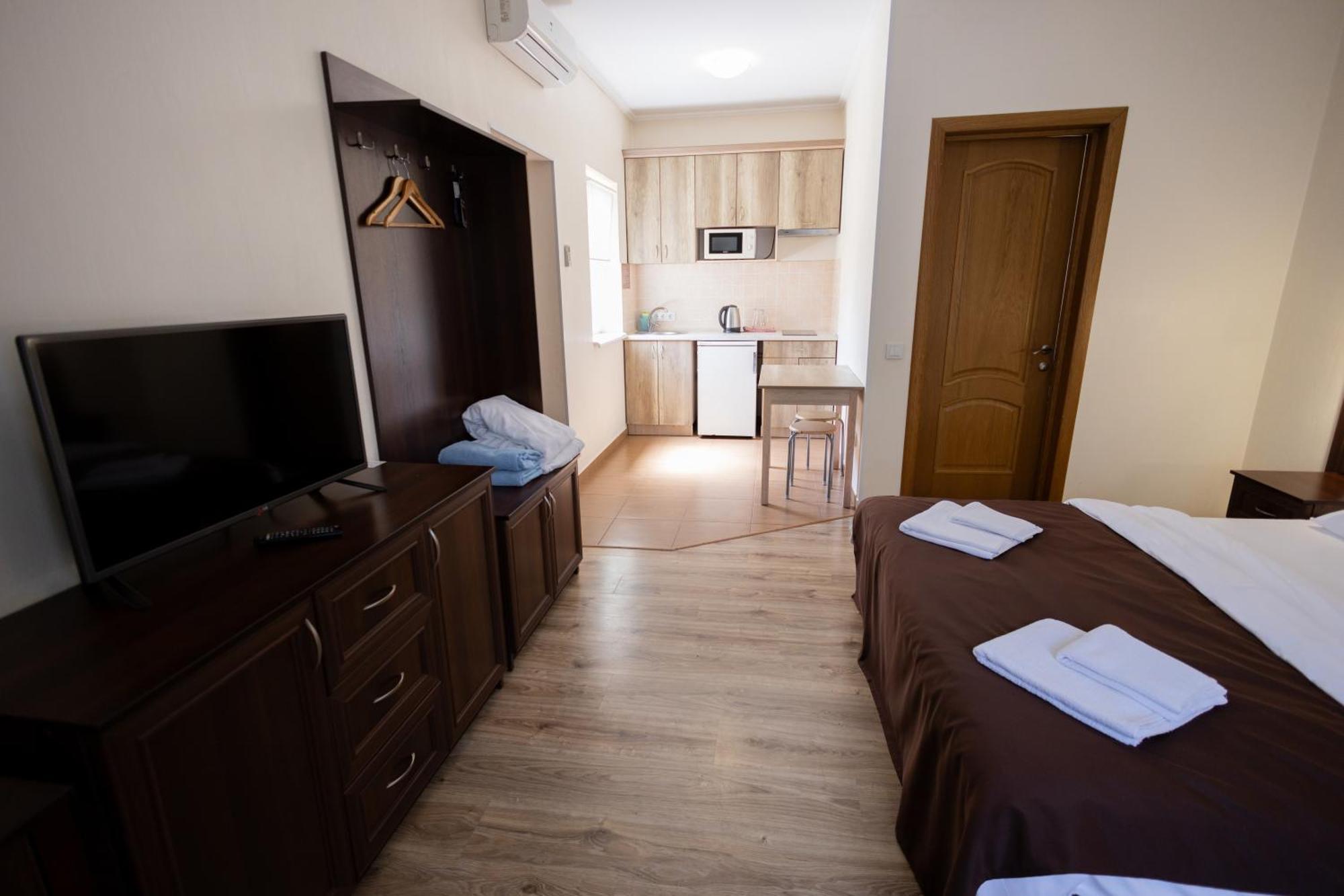 Fantasia Hotel Поляна Экстерьер фото
