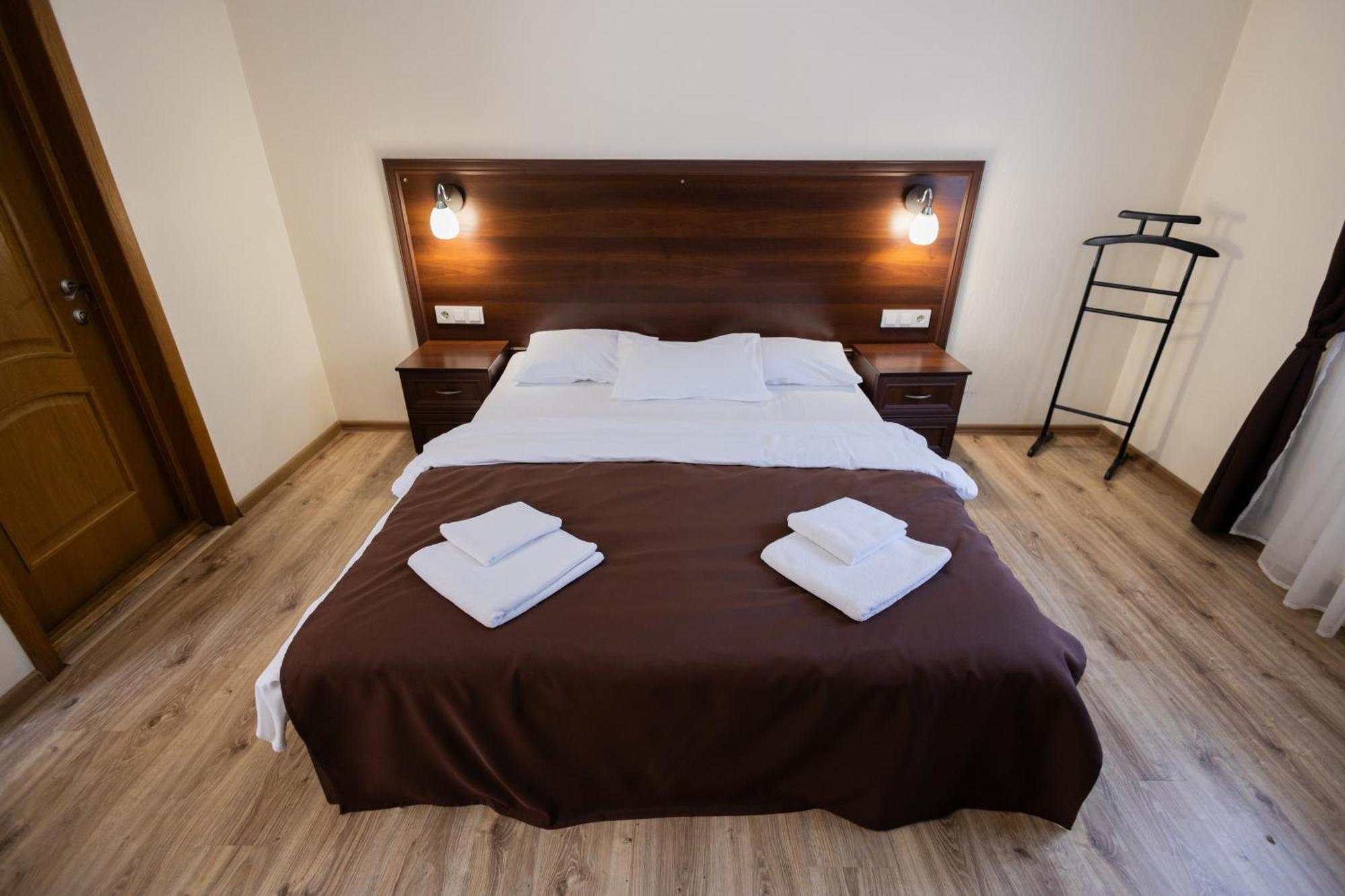 Fantasia Hotel Поляна Экстерьер фото