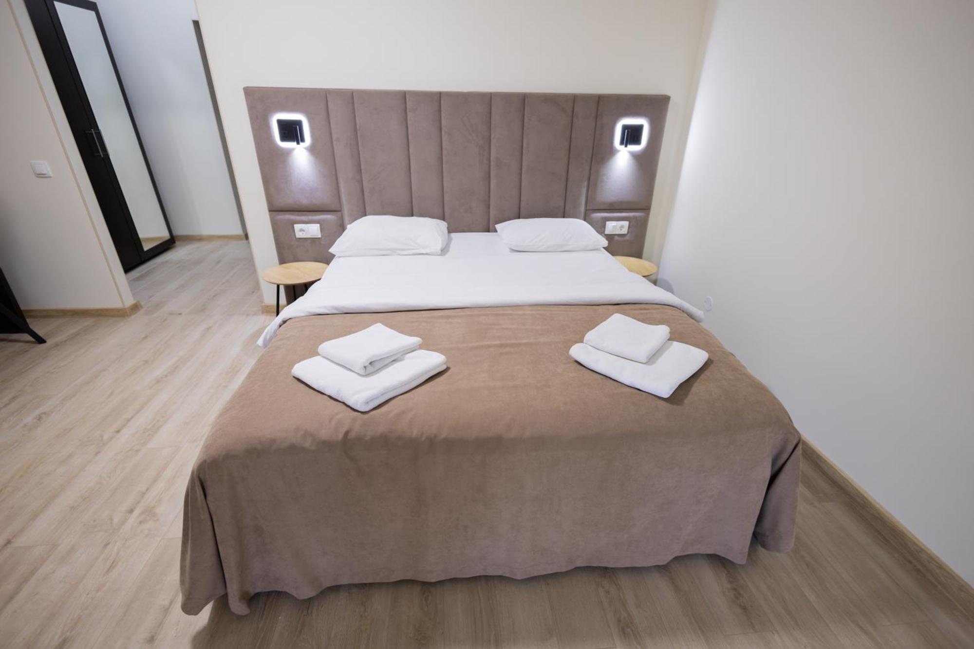 Fantasia Hotel Поляна Экстерьер фото