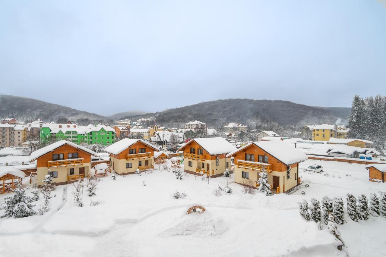 Fantasia Hotel Поляна Экстерьер фото